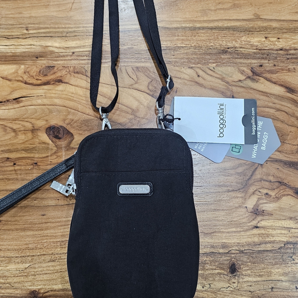 Baggallini Black Compact Crossbody Bag